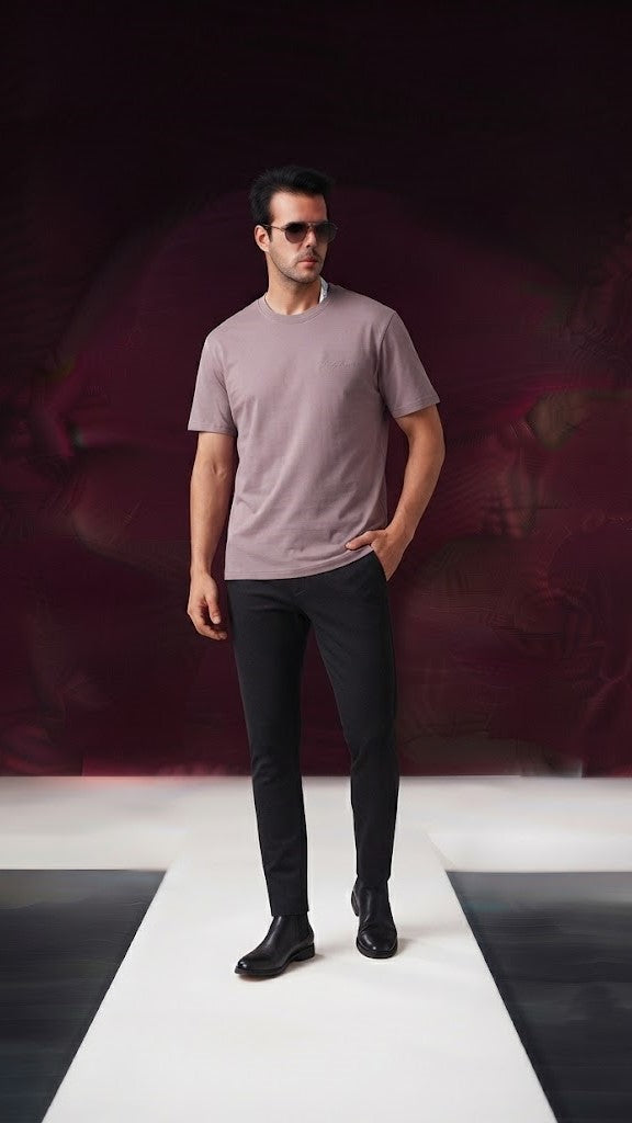T-Shirt Regular Fit aus Baumwoll-Viskose-Mischgewebe mit gummiertem Logo